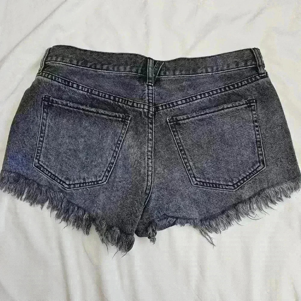 Free People We The Free Cut Off Jean Short Black Raw Hem Denim Bottoms - Picture 7 of 7